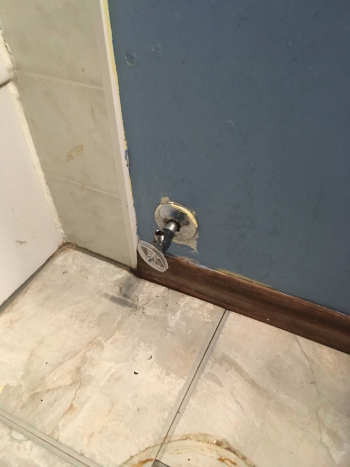 Arbour Lake, AB - Plumber needed: remove toilet. Replace shut off valve Arbour Lake, AB - Plumber needed: remove toilet. Replace shut off valve