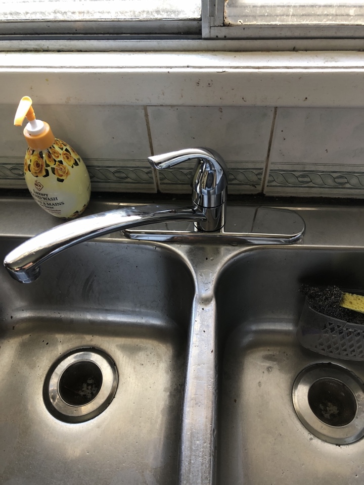 Arbour Lake, AB - Plumber required install new set of taps Arbour Lake, AB - Plumber required install new set of taps