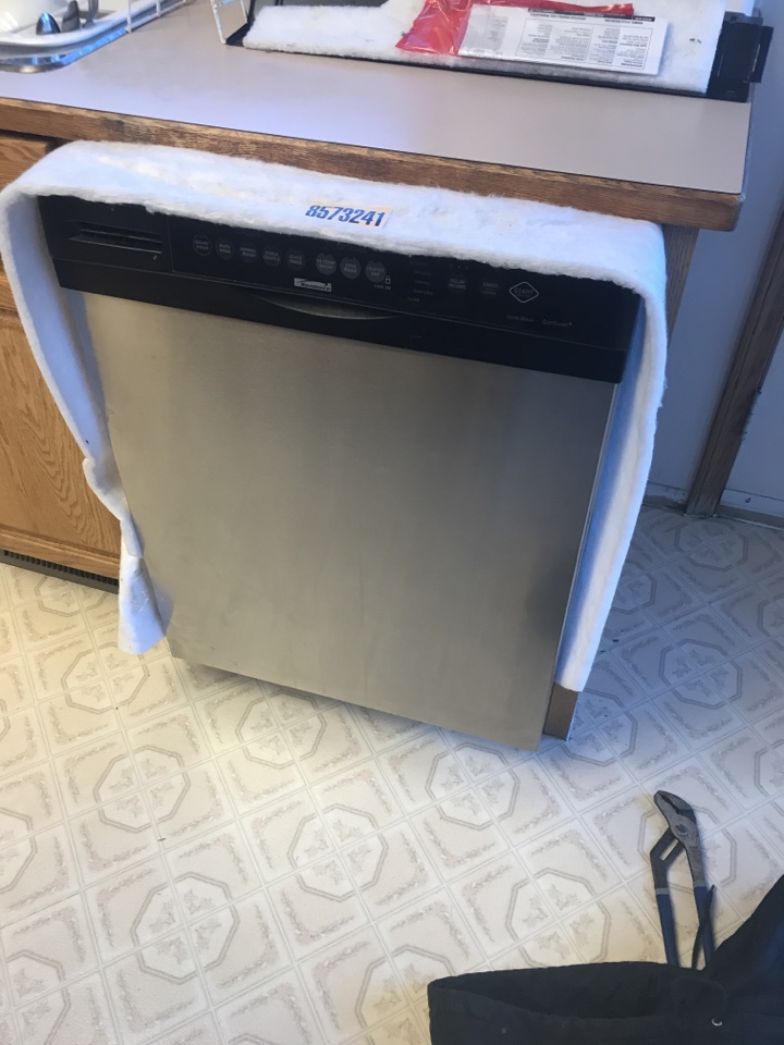 Arbour Lake, AB - Plumber needed disconnect dishwasher and fridge Arbour Lake, AB - Plumber needed disconnect dishwasher and fridge